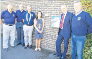 Peter Webb, John Norman, Mike Boughton, Tenterden Mayor Cllr Pam Smith, Town Clerk Phil Burgess and Steve Clark at the presentation of the defibrillator.